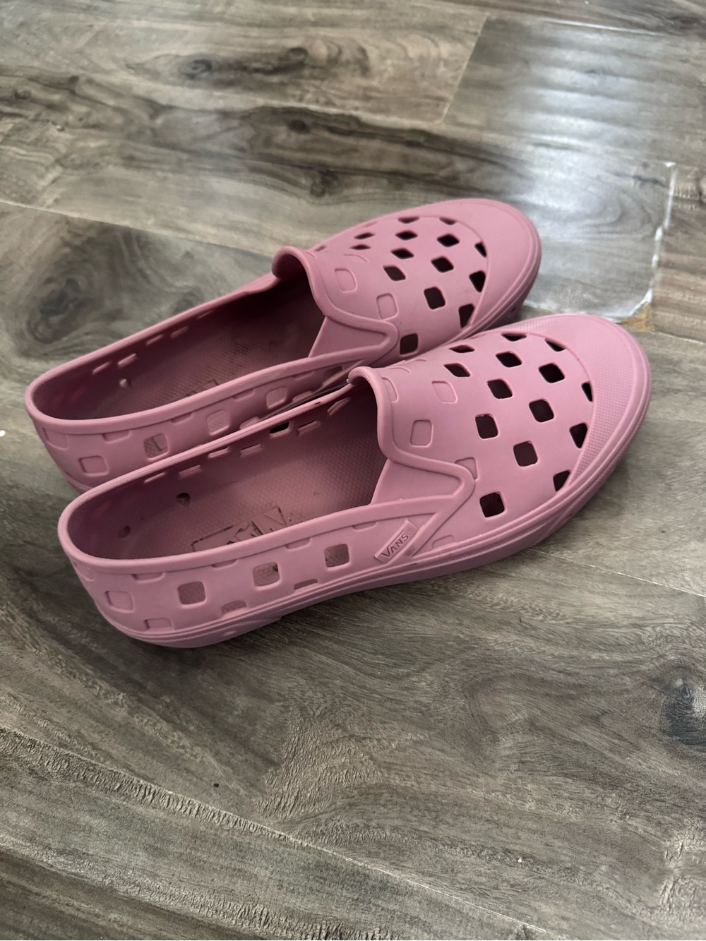 Vans Women’s Dusty Pink Ventilated Slip-On Mules